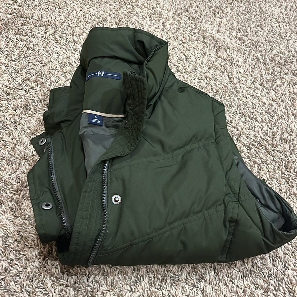 GAP Vest - Picture 2 of 8